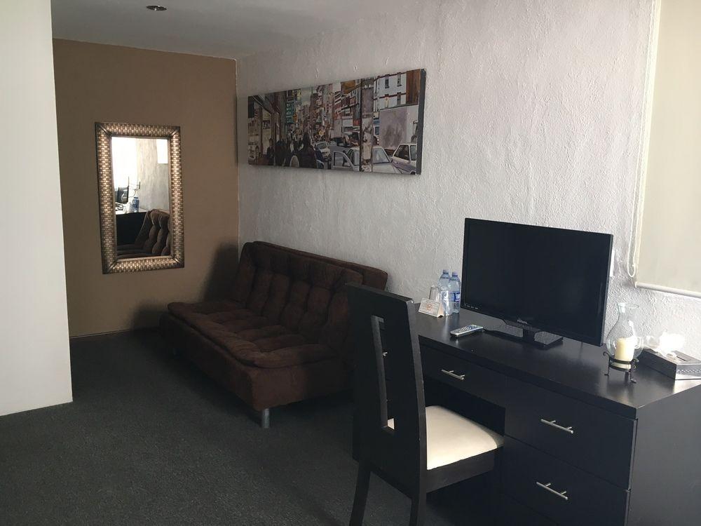 Kuku Ruku Hotel Querétaro Buitenkant foto